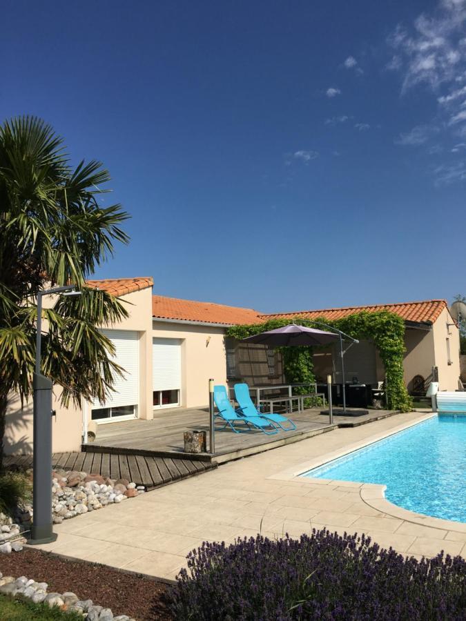 La Chambre Des Amis Parthenay Ngoại thất bức ảnh